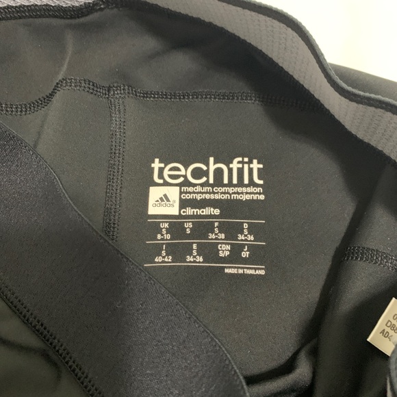 ADIDAS TECH FIT: CLIMATE LEGGINGS - Picture 3 of 3
